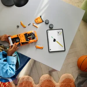 LEGO Technic Fast and Furious Toyota Supra MK4 42204 - Image 3