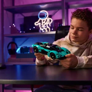 LEGO Technic Aston Martin Valkyrie 42208 - Image 2