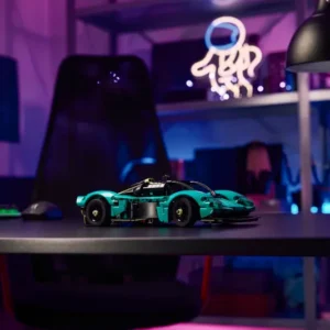 LEGO Technic Aston Martin Valkyrie 42208 - Image 4
