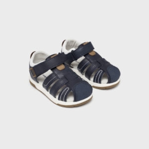 MAYORAL Tumši zilas zēnu sandales ar slēgtu purngalu - Image 1