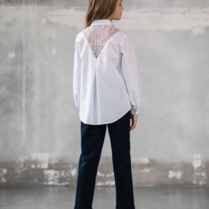 SLY Balta blūze ar mežģīni aizmugurē - Image 1