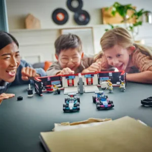 LEGO City F1® garāža, Mercedes-AMG un Alpine auto 60444 - Image 2