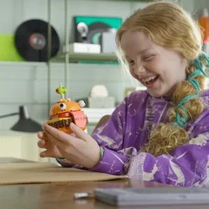 LEGO Fortnite Durrr Burger 77070 - Image 2