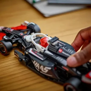 LEGO Speed Champions MoneyGram Haas F1® Team VF-24 sacīkšu auto 77250 - Image 2