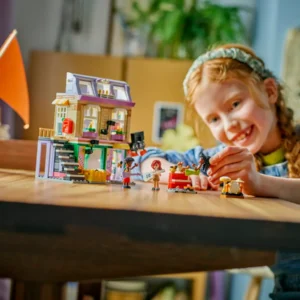 LEGO FRIENDS Mūzikas veikals un dzīvoklis, 42653 - Image 8